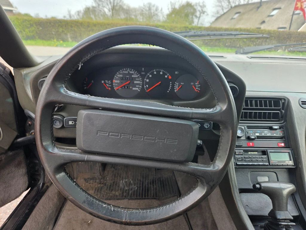 Porsche 928 S4 8-cilinder 32 kleppen