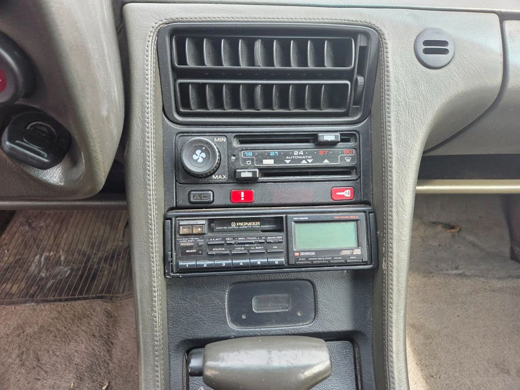 Porsche 928 S4 8-cilinder 32 kleppen