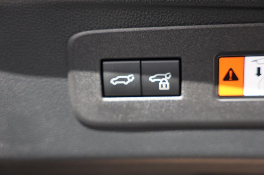 Toyota Landcruiser 250 2.8 D-4D 5DRS ELEGANCE A/T VAN BPM VRIJ