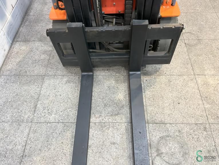 Gabelstapler Elektrisch Toyota 8FBMT18 2014