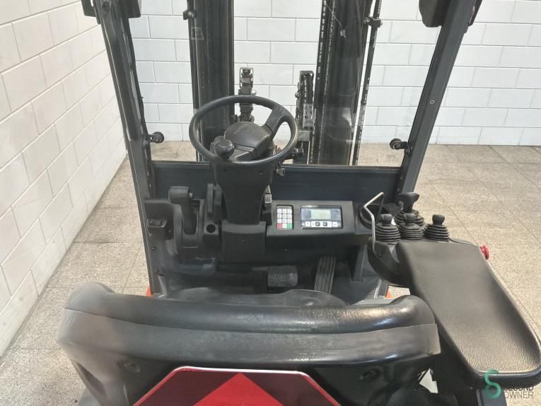 Gabelstapler Elektrisch Toyota 8FBMT18 2014