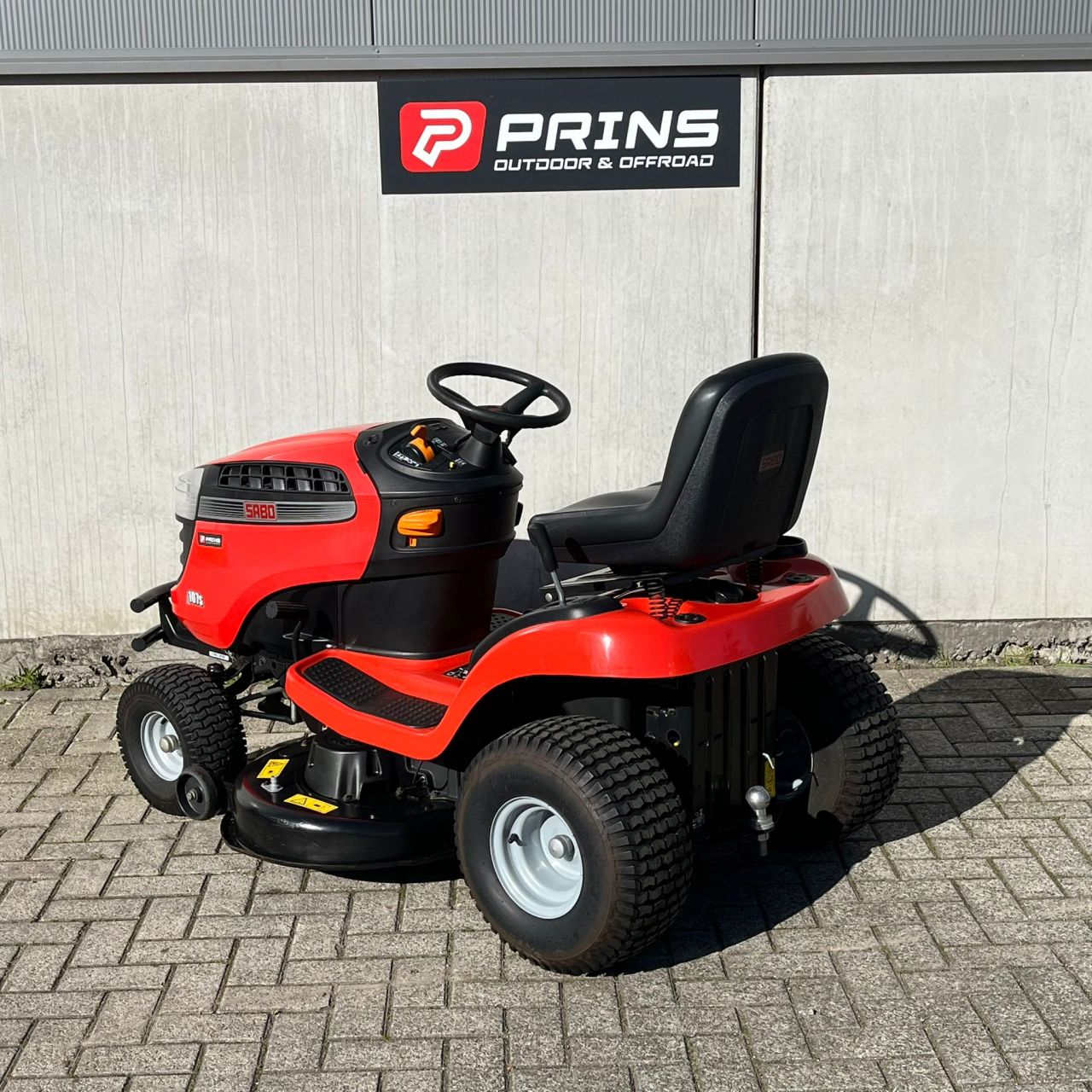 Sabo 107s zitmaaier gelijk aan John deere X126