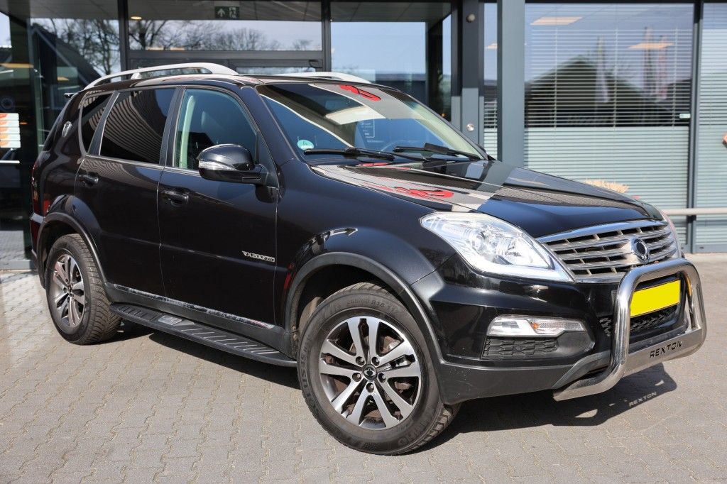 Ssangyong Rexton RX 200 E-XDI QUARTZ A/T VAN MARGE