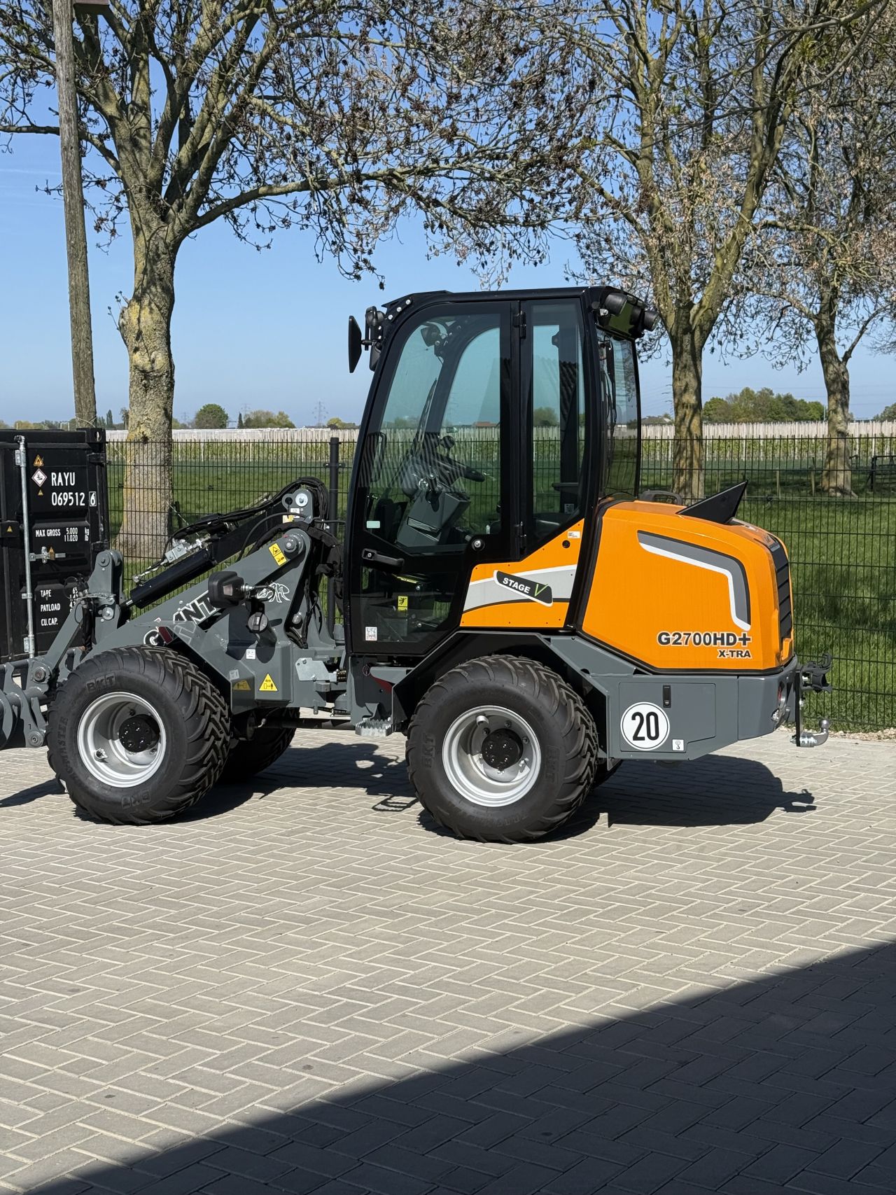 Giant g2700extra HD+ nieuw