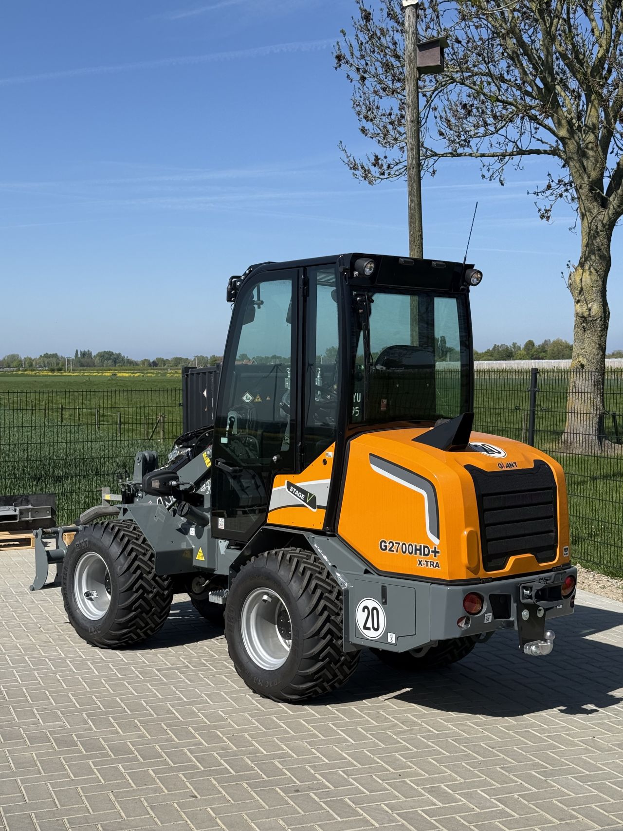 Giant g2700extra HD+ nieuw