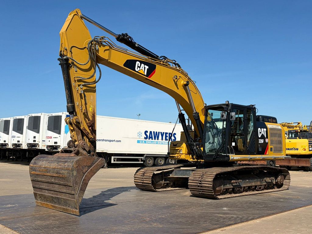 Caterpillar 326FL