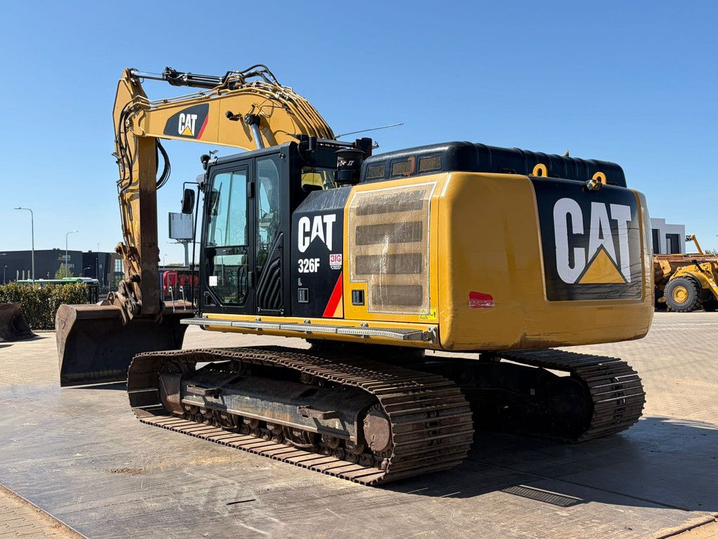 Caterpillar 326FL