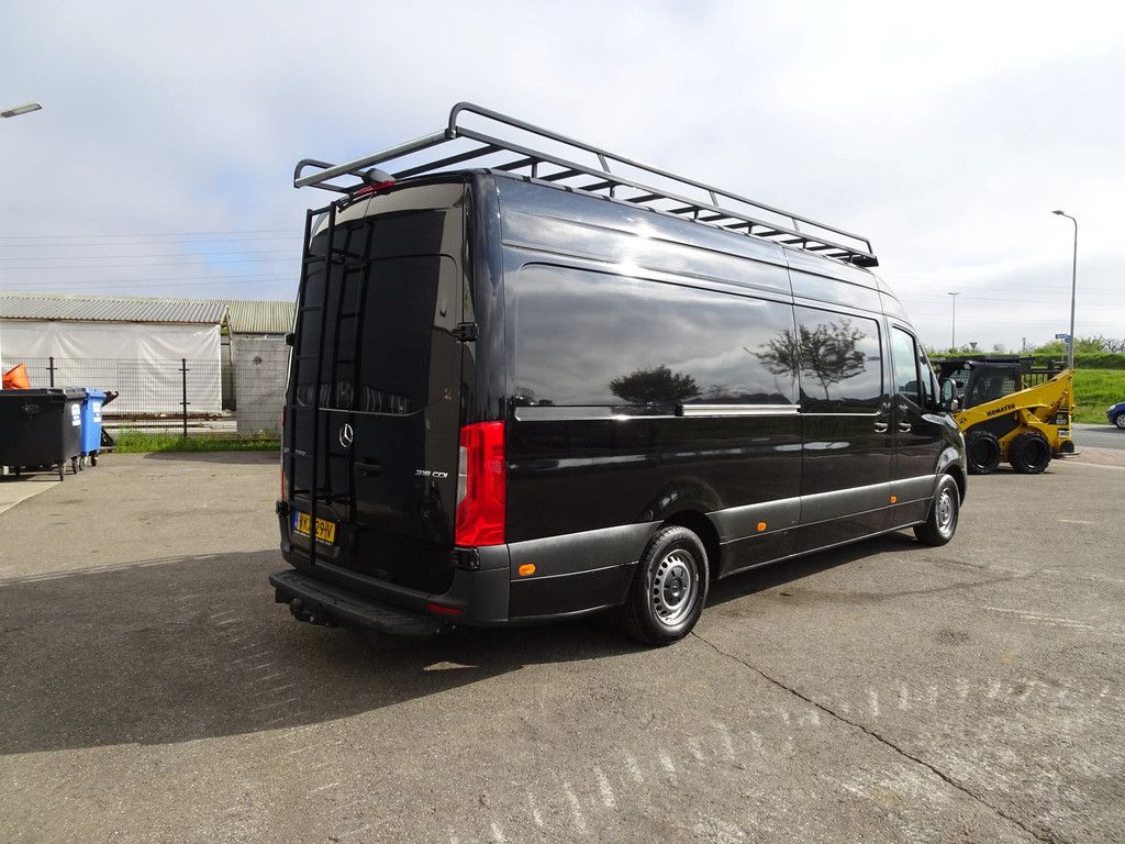 Mercedes-Benz Sprinter 906BB35