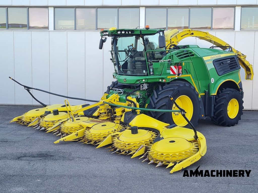 John Deere 9900