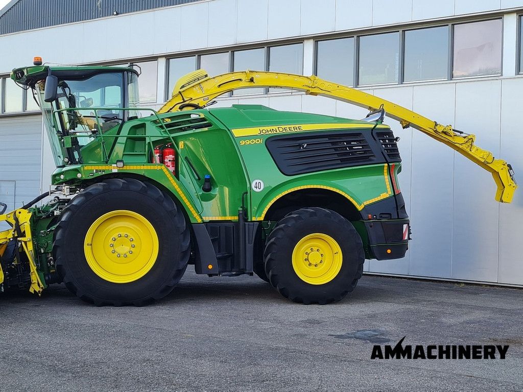 John Deere 9900