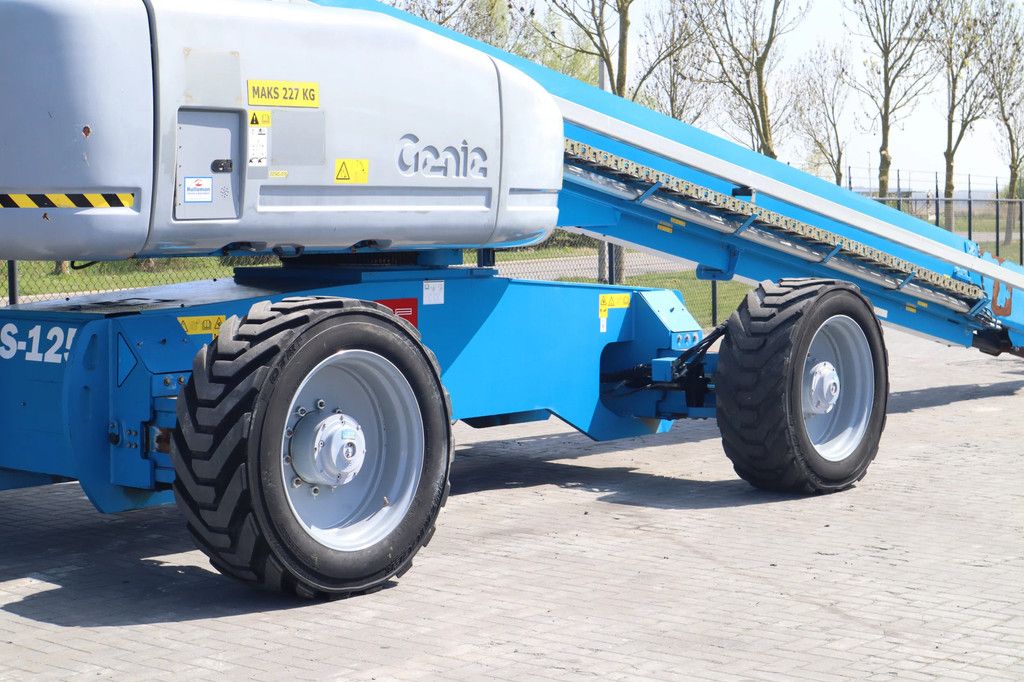 Genie S-125 | 40 METER | 227 KG
