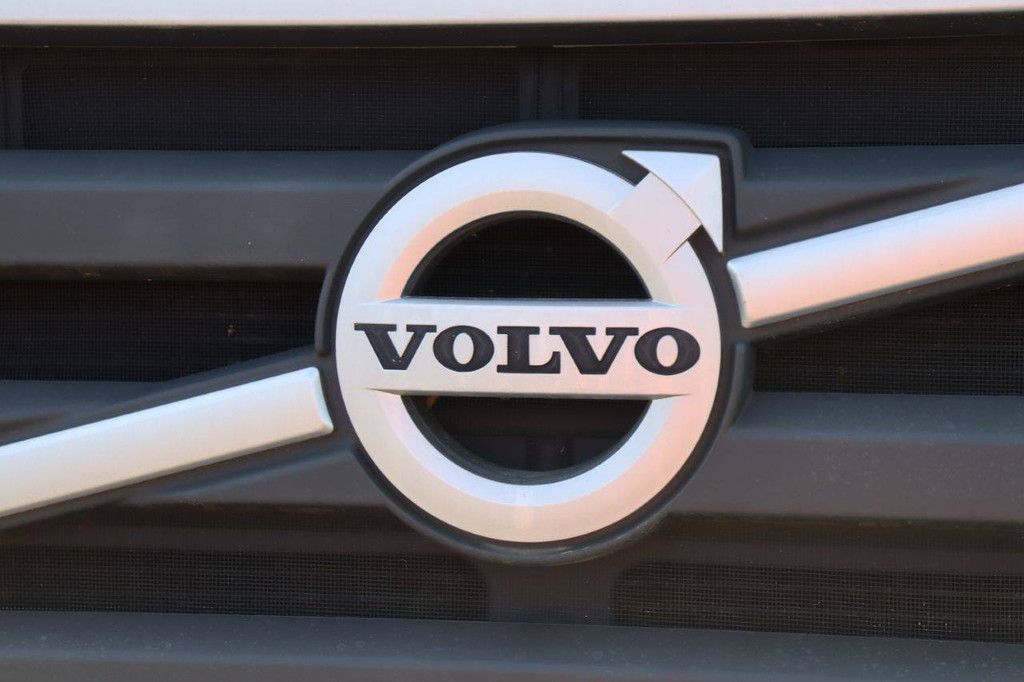 Chassis Cabin Volvo FM410 Diesel 413PK 2013