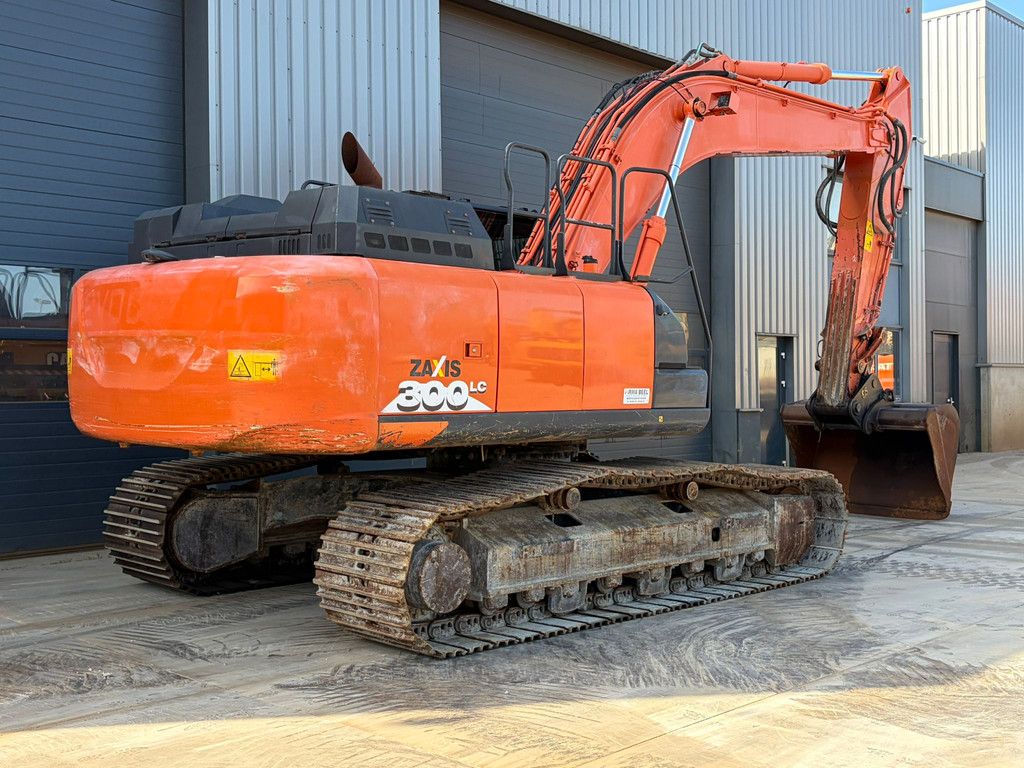 Hitachi ZX300-6