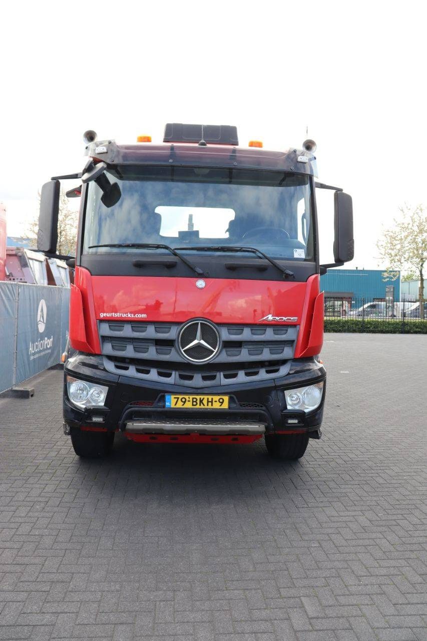 Hooklift system Truck Mercedes-Benz AROCS Diesel 429hp 2018