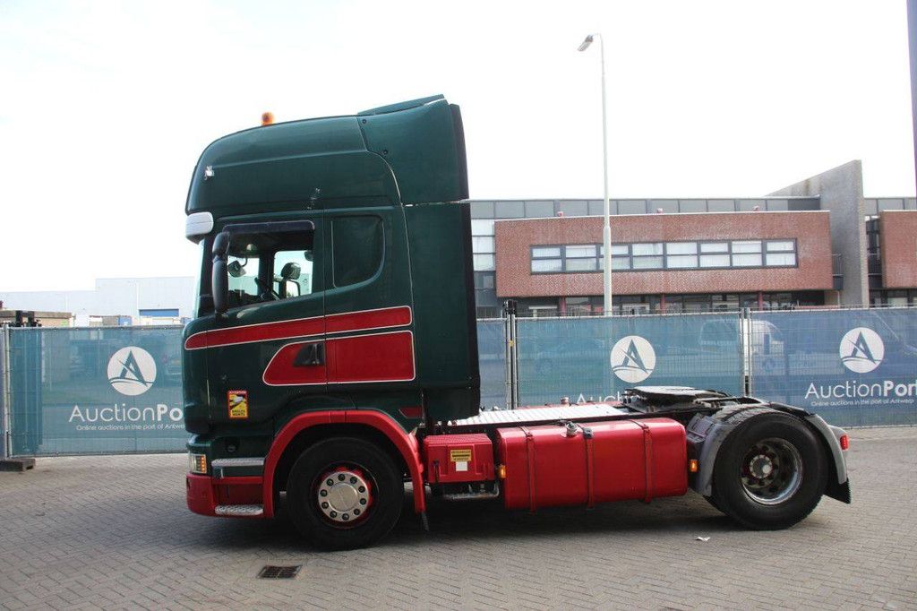 Fahrgestell mit Fahrerhaus Scania R450 CR19T Diesel