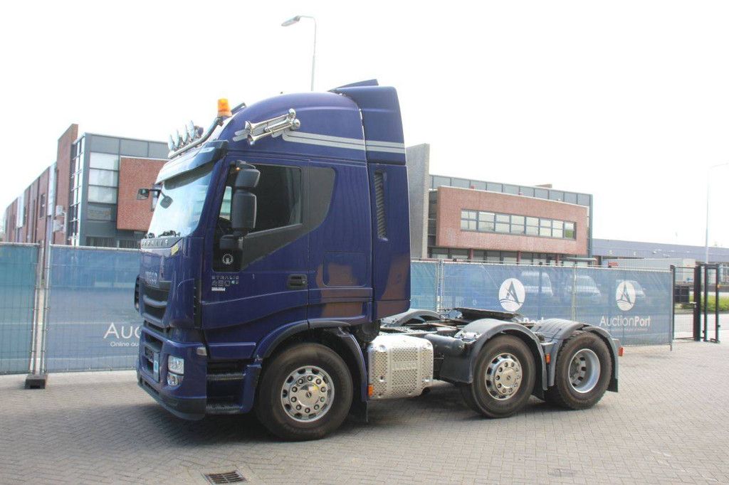 Fahrgestell mit Fahrerhaus Iveco Stralis 460 Diesel 460PK 2014