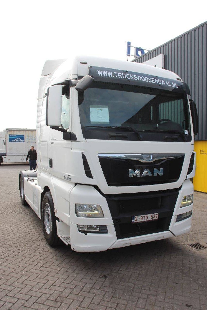 Fahrgestell mit Fahrerhaus MAN TGX18-460 Diesel