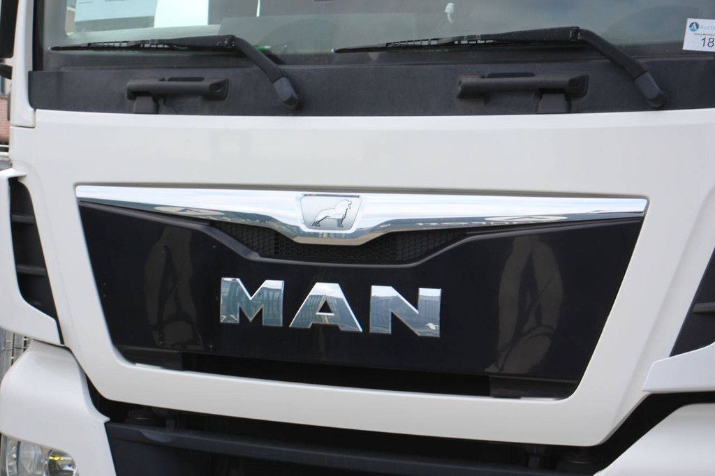 Fahrgestell mit Fahrerhaus MAN TGX18-460 Diesel