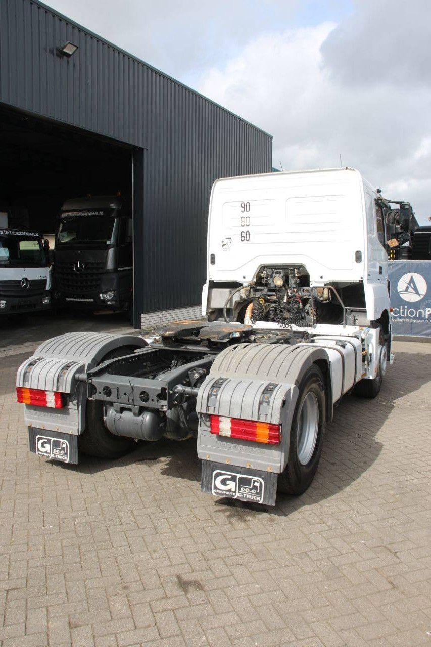 Chassis Cabin Mercedes-Benz M1843LSN-36P Diesel