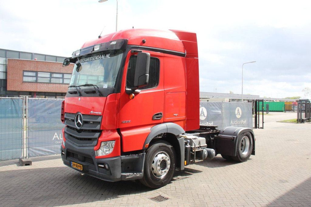 Chassis Cabine Mercedes-Benz Actros Diesel 327PK 2014