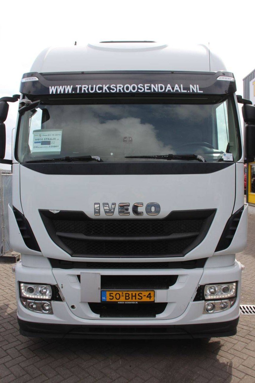 Fahrgestell mit Fahrerhaus Iveco Stralis Diesel 421PK 2019