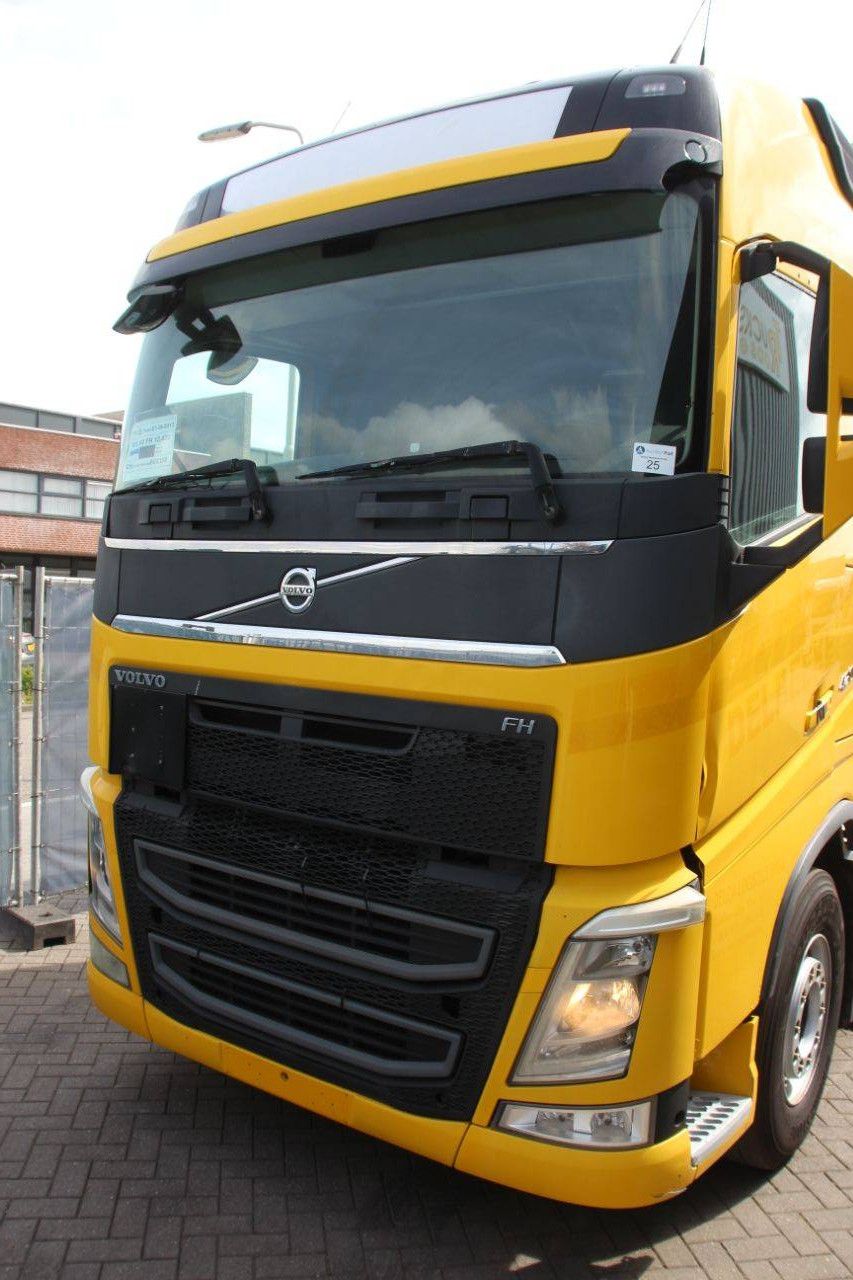 Fahrgestell mit Fahrerhaus Volvo FH420 Diesel 420 PS 2013