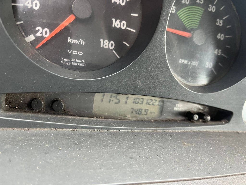 Iveco Daily Diesel truck with truck-mounted crane