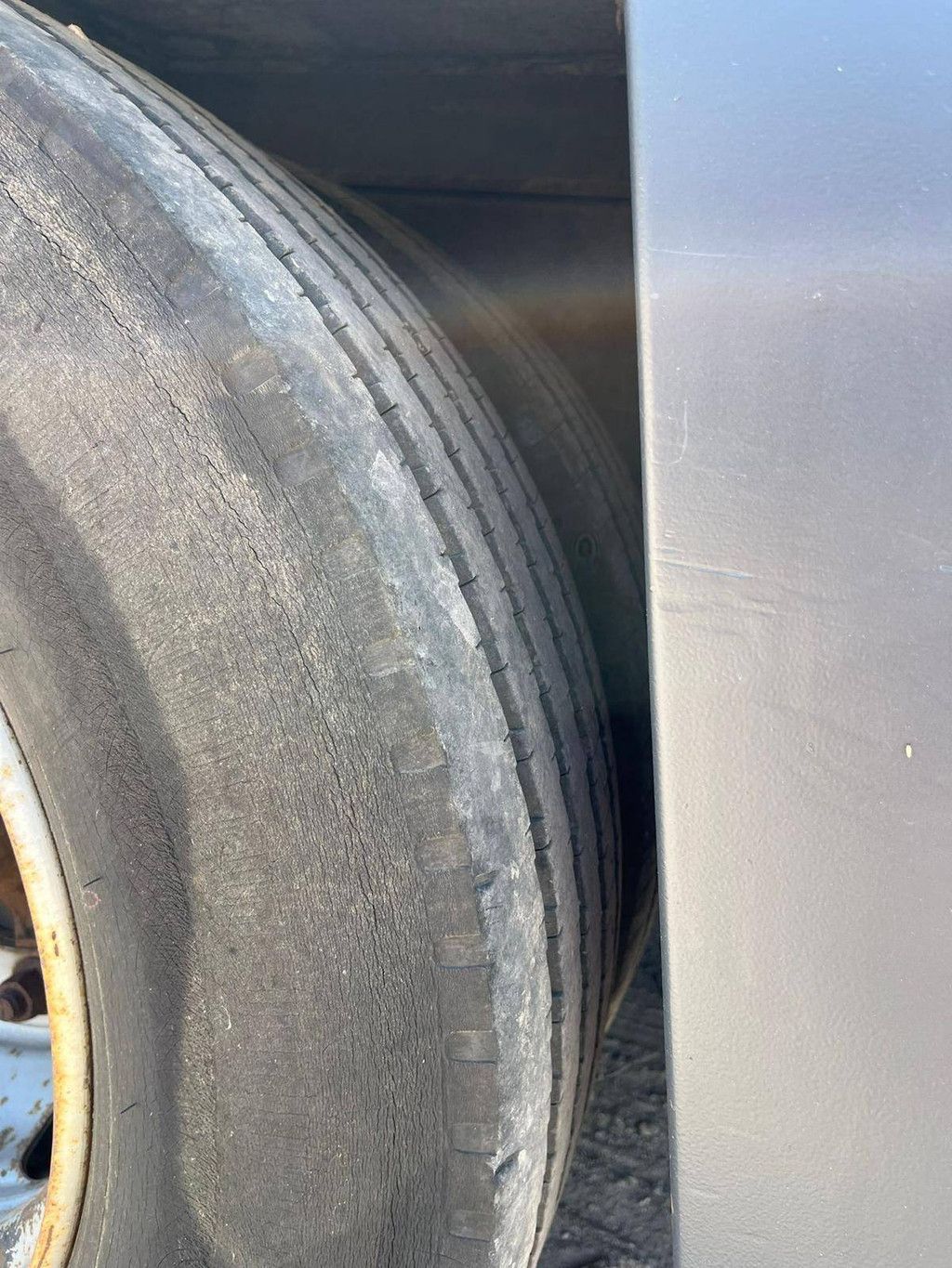 Flatbed Semi-trailer Cuppers 2002