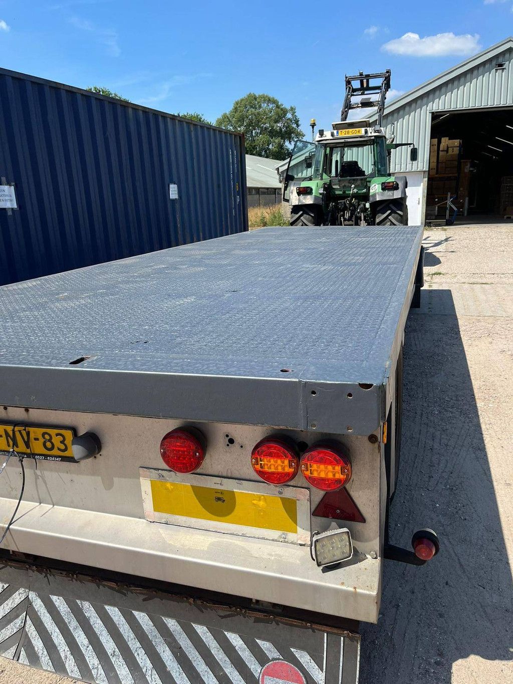 Flatbed Semi-trailer Cuppers 2002