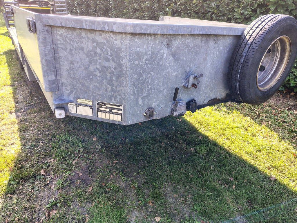 Semi-Low Loader Veldhuizen P37-2 8000kg 2007