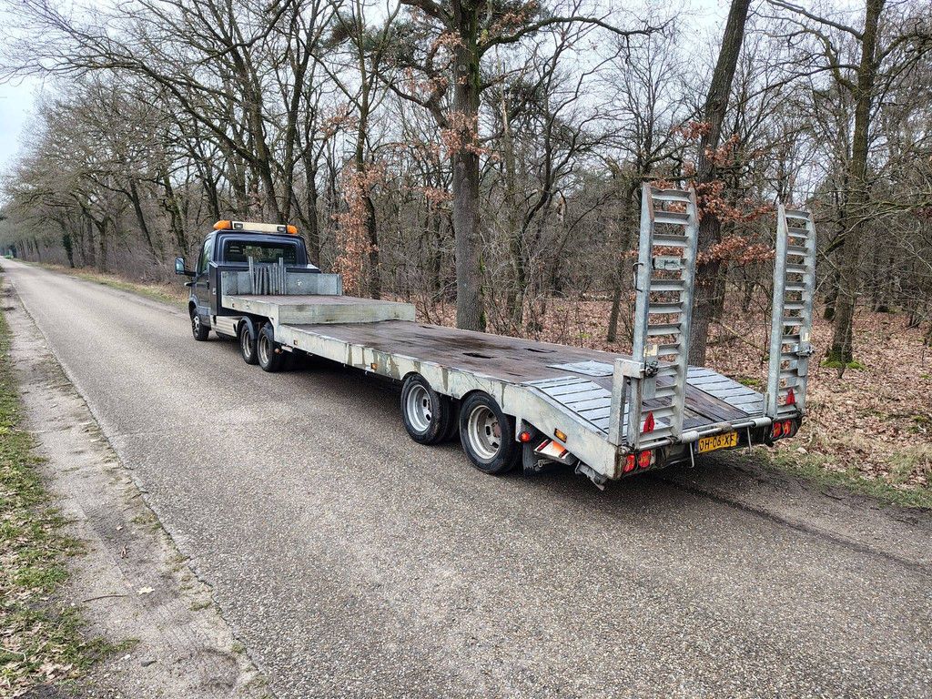 BE-Combination Iveco Daily 40C17 3.0 Diesel 170HP 2005 with JeepPass