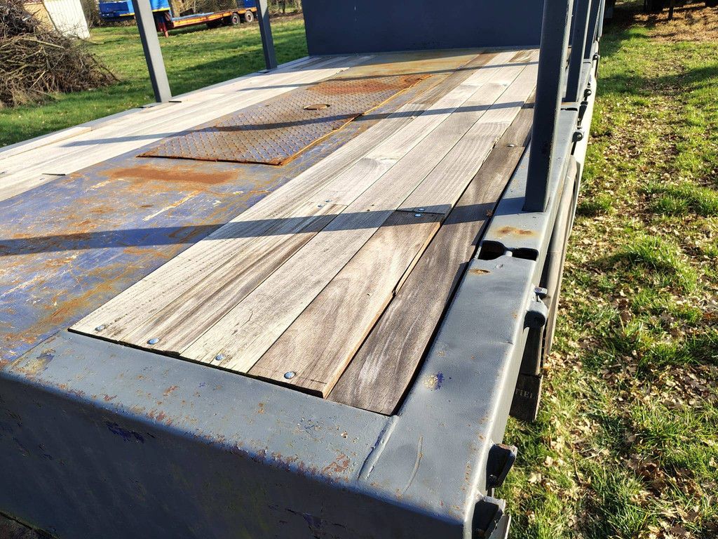 Semi-low loader Doll S3H/D330 42000kg 2002