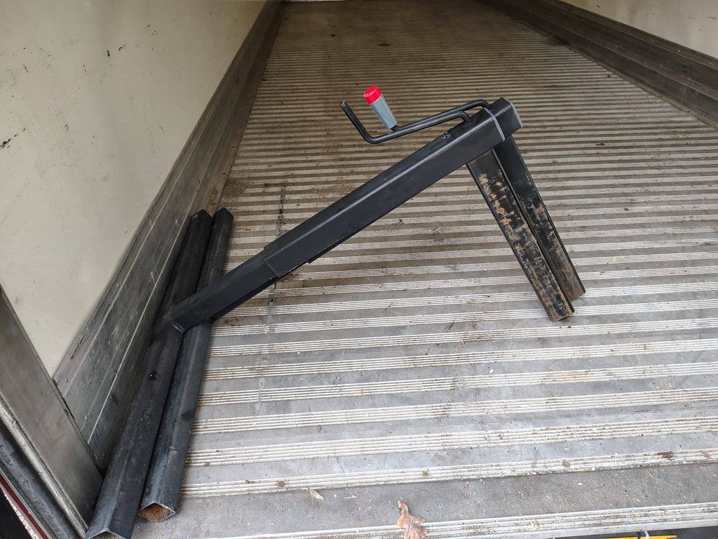 Geschlossener Sattelauflieger Van Veen Heas 2010