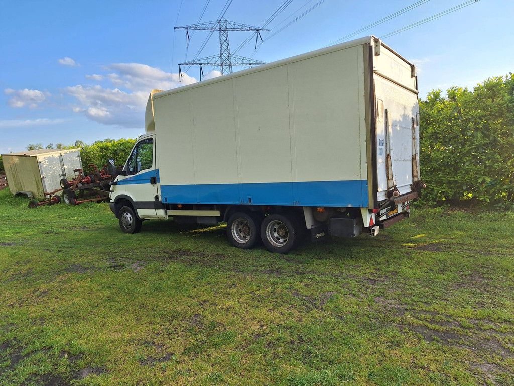 Box truck Iveco 40C 3.0l Diesel 136HP 2005