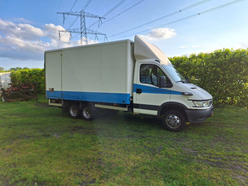 Box truck Iveco 40C 3.0l Diesel 136HP 2005