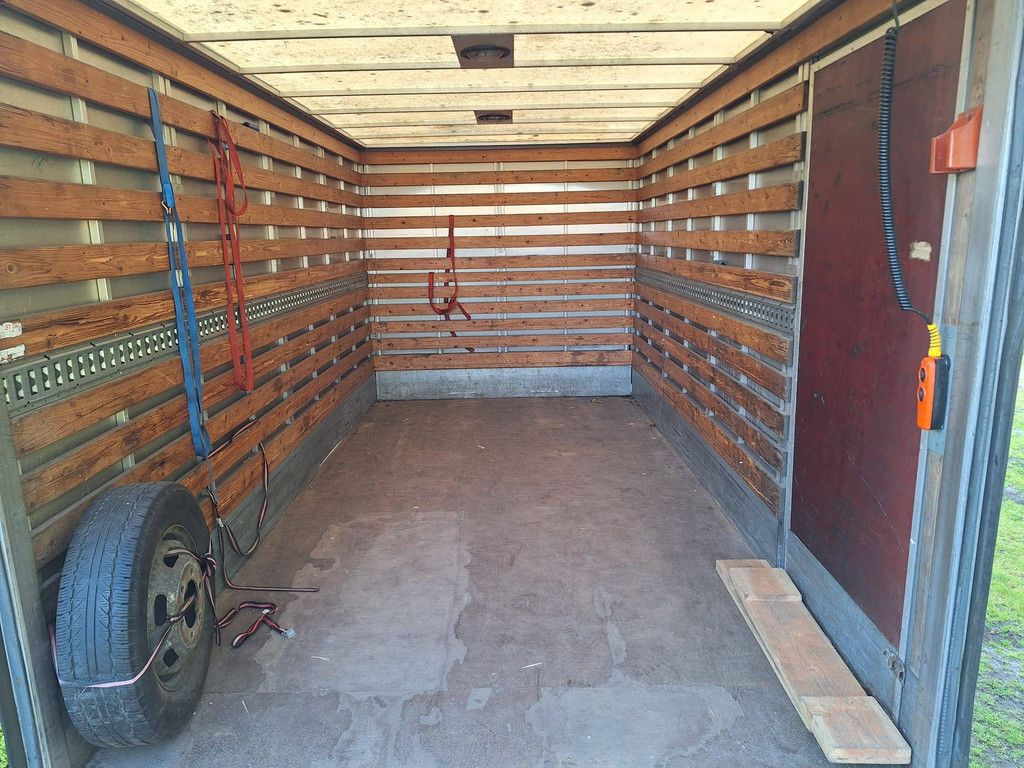 Box truck Iveco 40C 3.0l Diesel 136HP 2005