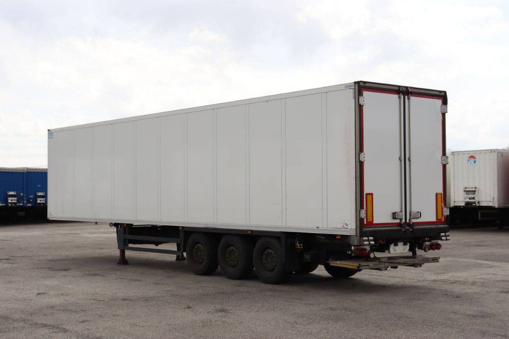 Schmitz Cargobull SCB*S3B Kühlauflieger, Baujahr 2018