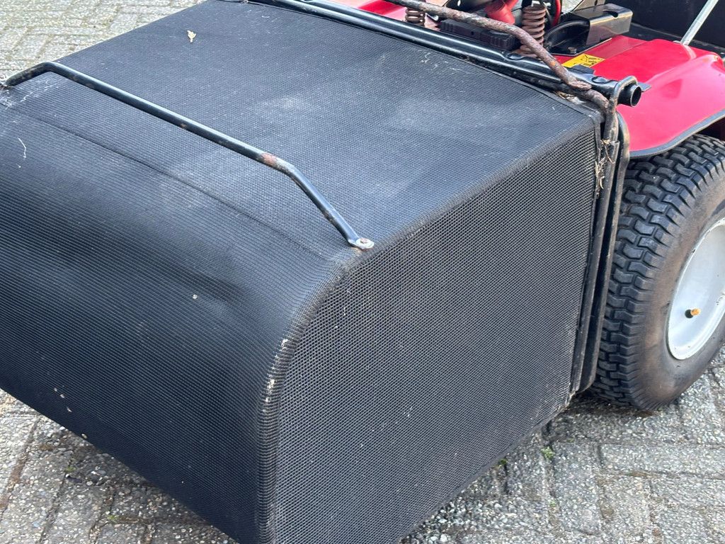 MTD Gebruikte Zitmaaier rijaandrijving kapot motor ok