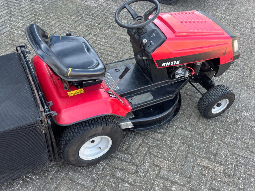 MTD Gebruikte Zitmaaier rijaandrijving kapot motor ok