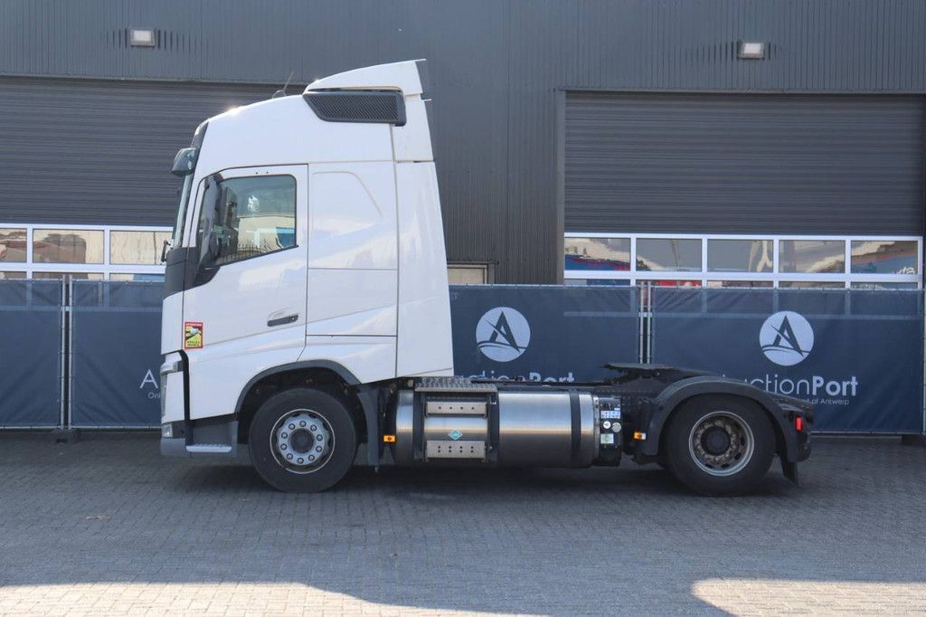 Fahrgestell mit Fahrerhaus Volvo FH 460 LNG Diesel+CNG 345kW 2019