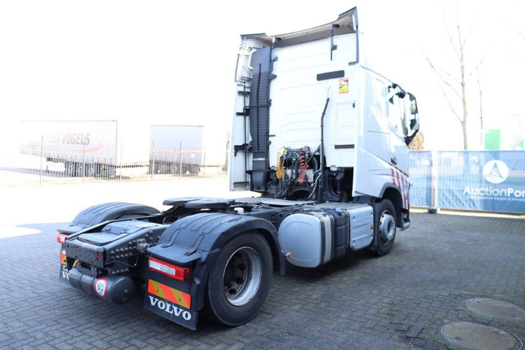 Fahrgestell mit Fahrerhaus Volvo FH 460 LNG Diesel+CNG 345kW 2019