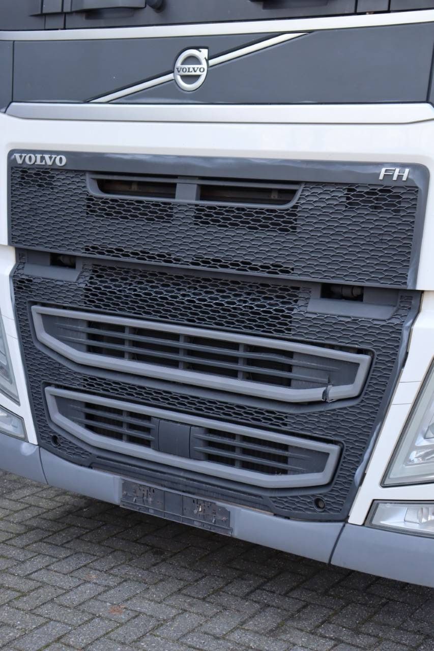 Fahrgestell mit Fahrerhaus Volvo FH 460 LNG Diesel+CNG 345kW 2019