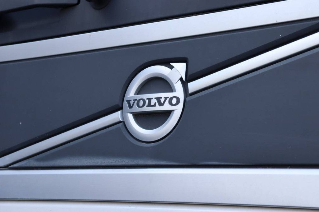 Fahrgestell mit Fahrerhaus Volvo FH 460 LNG Diesel+CNG 345kW 2019