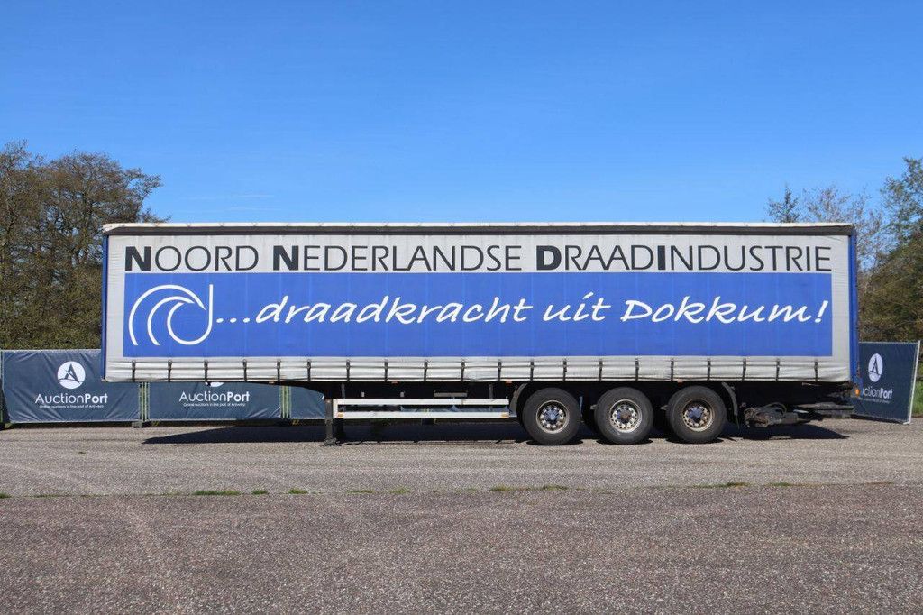 Curtainside semi-trailer Pacton T3-001 2004