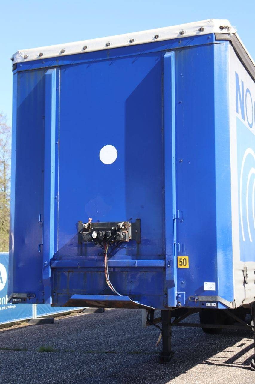 Curtainside semi-trailer Pacton T3-001 2004