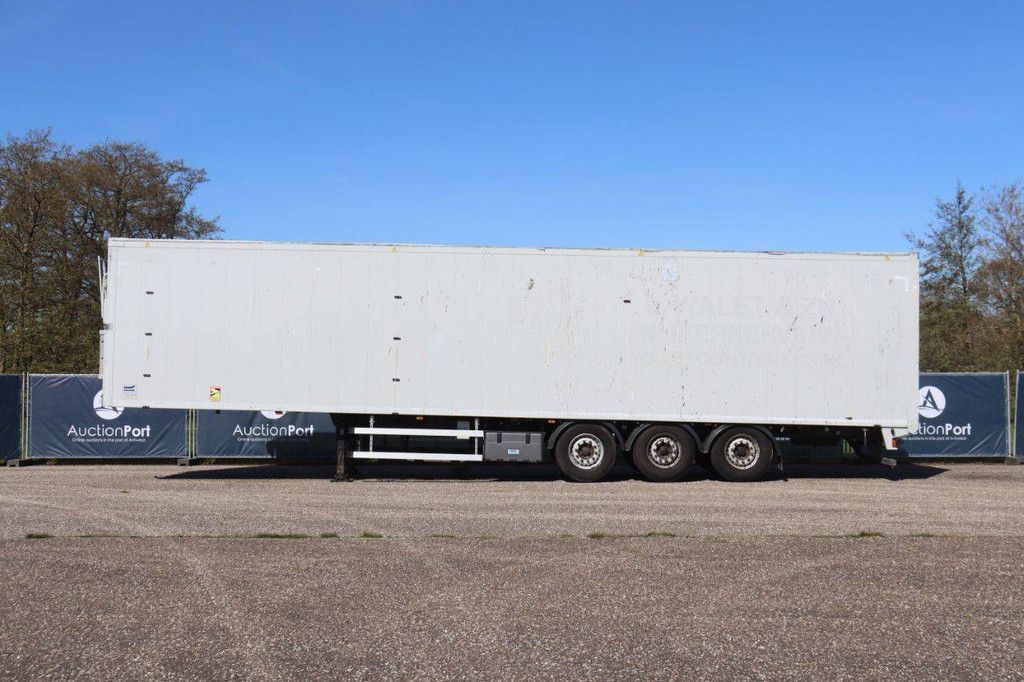 Geschlossener Sattelauflieger Knapen Trailers K100 2013