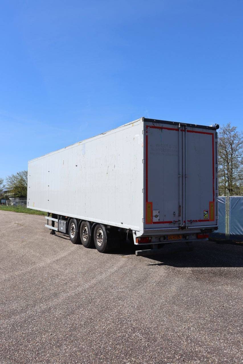 Geschlossener Sattelauflieger Knapen Trailers K100 2013
