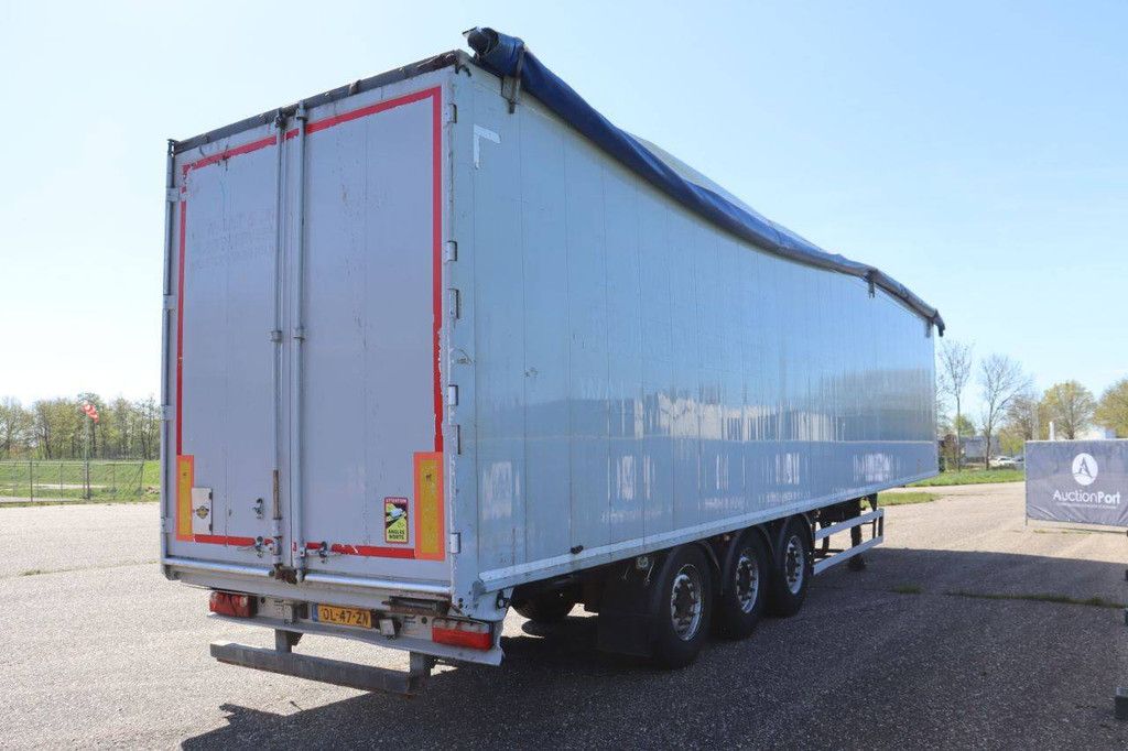 Geschlossener Sattelauflieger Knapen Trailers K100 2013