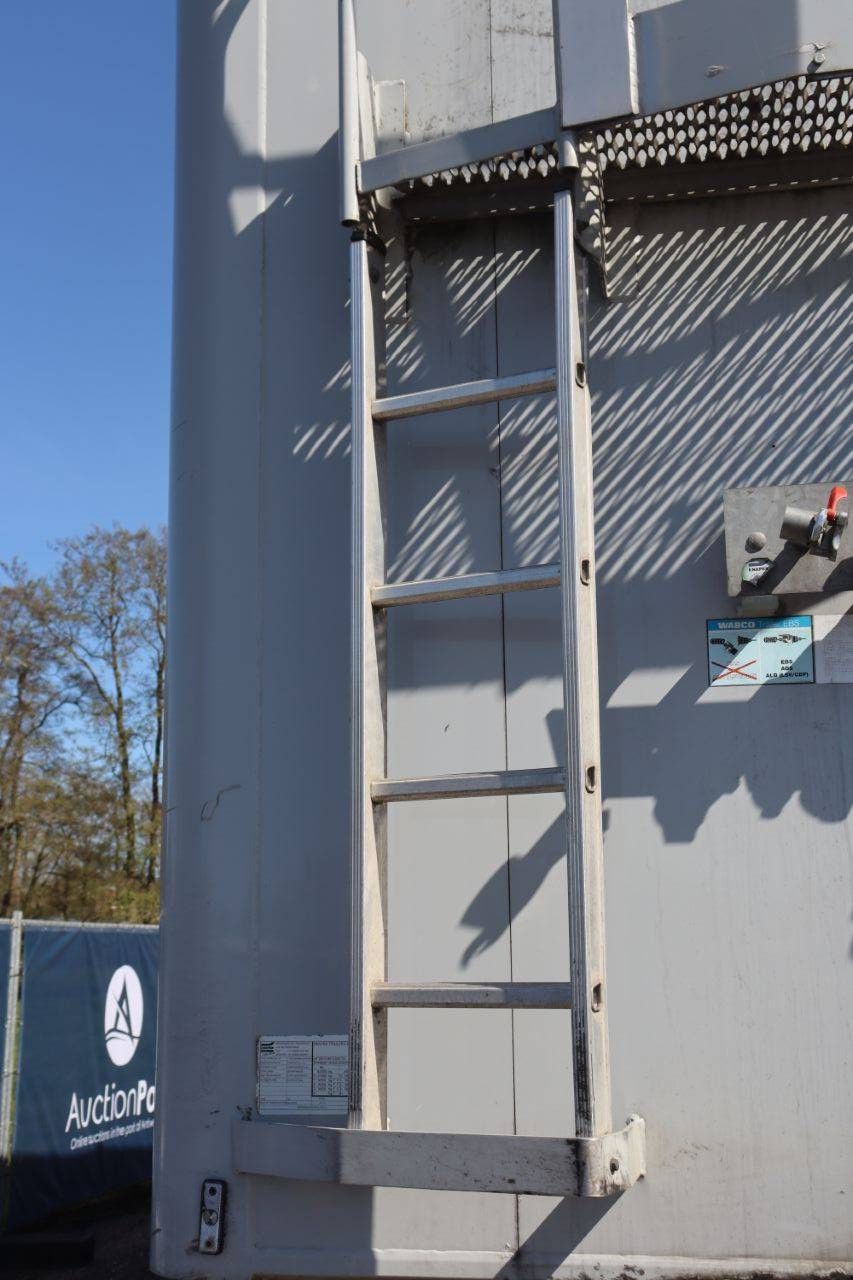 Geschlossener Sattelauflieger Knapen Trailers K100 2013