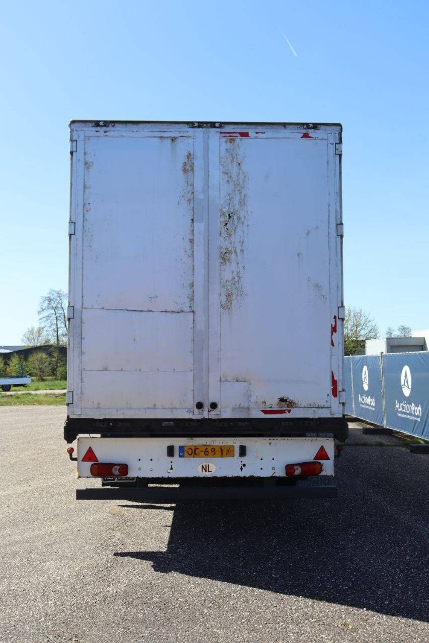 Curtainside semi-trailer Pacton T3-001 2002
